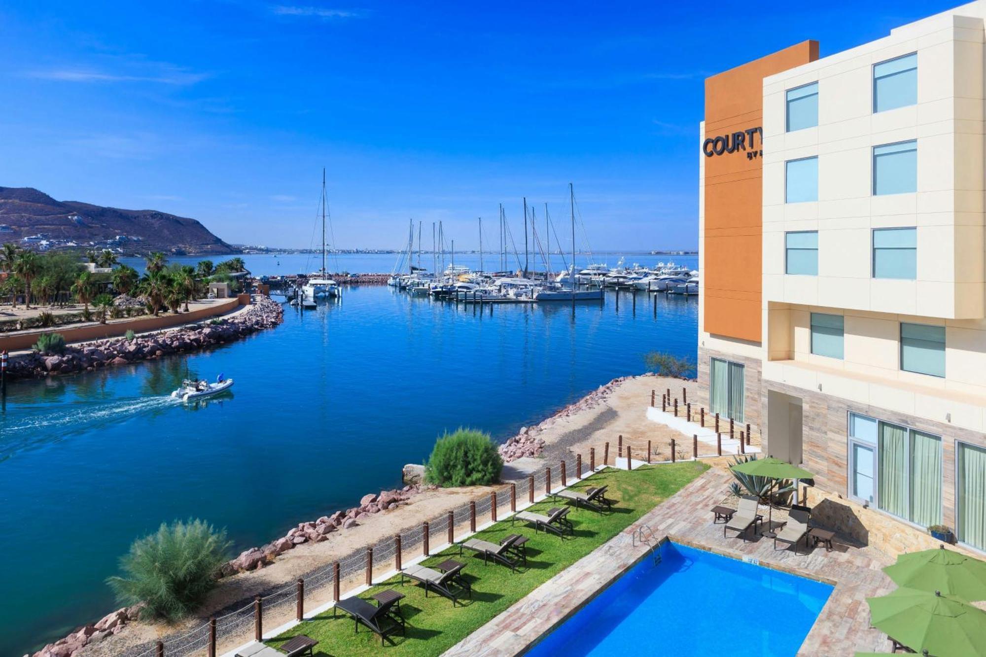 Courtyard By Marriott La Paz Baja California Sur Hotel Bagian luar foto