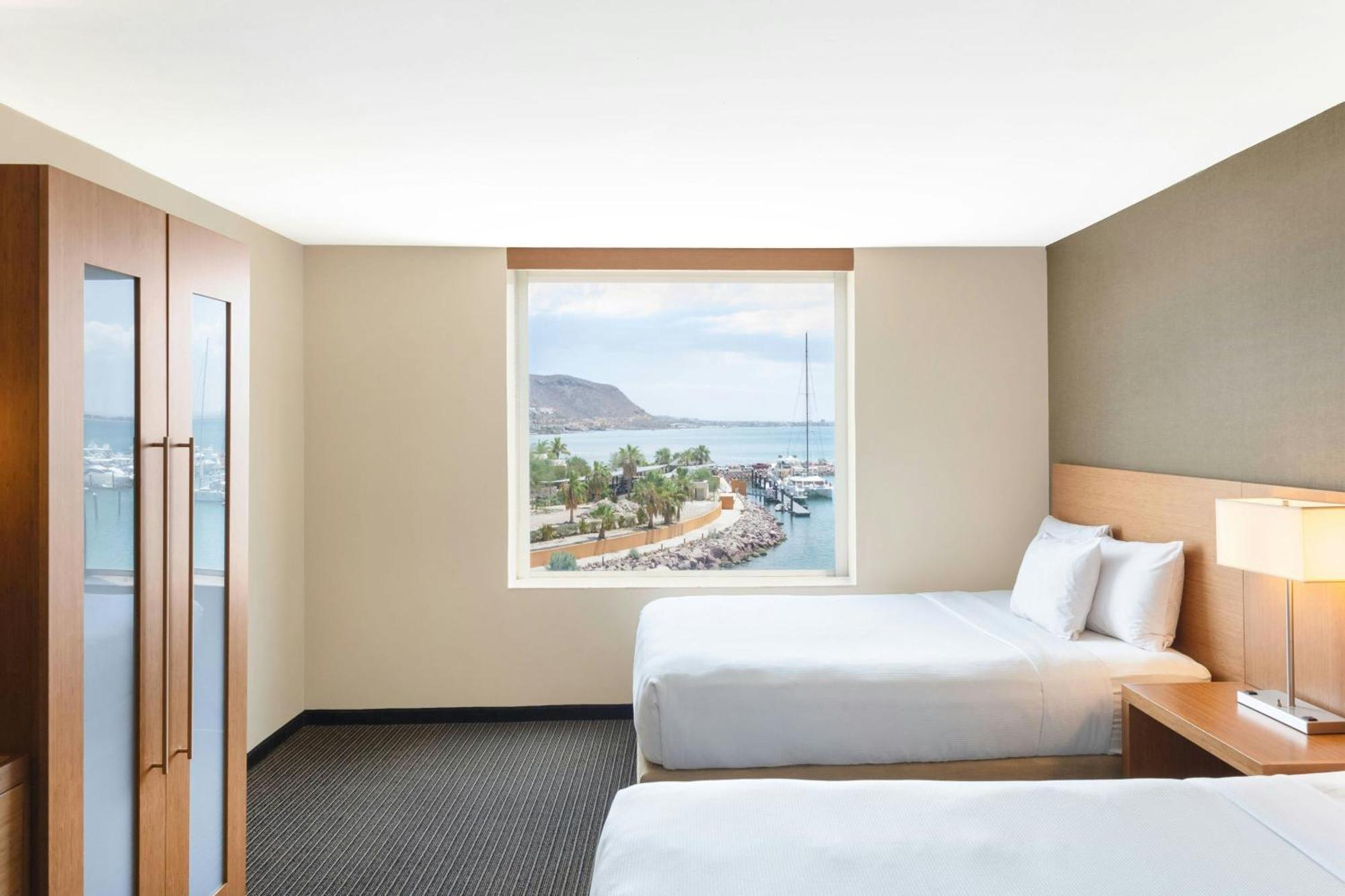 Courtyard By Marriott La Paz Baja California Sur Hotel Bagian luar foto