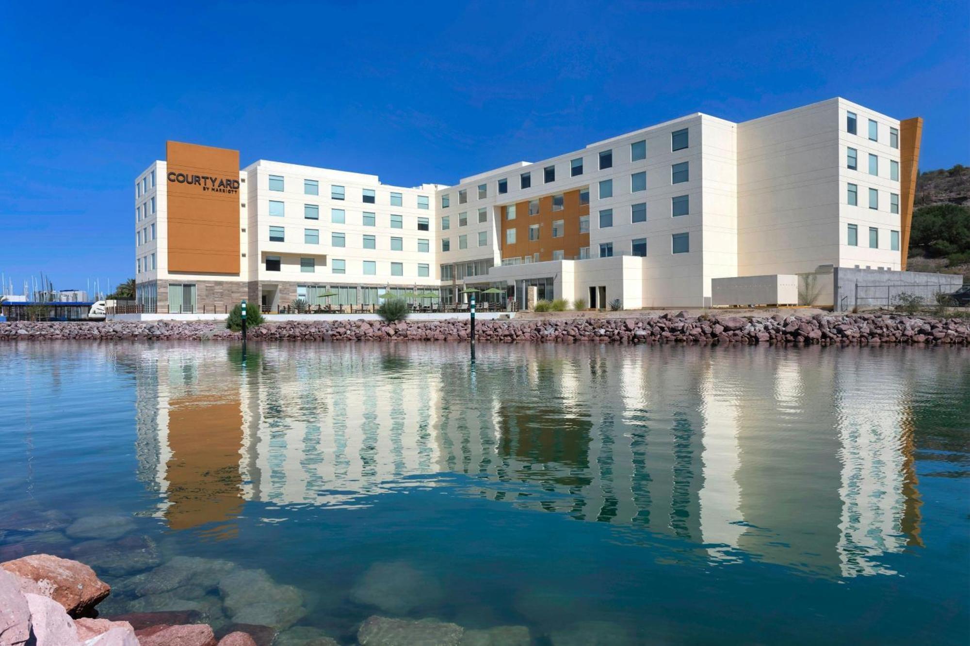 Courtyard By Marriott La Paz Baja California Sur Hotel Bagian luar foto