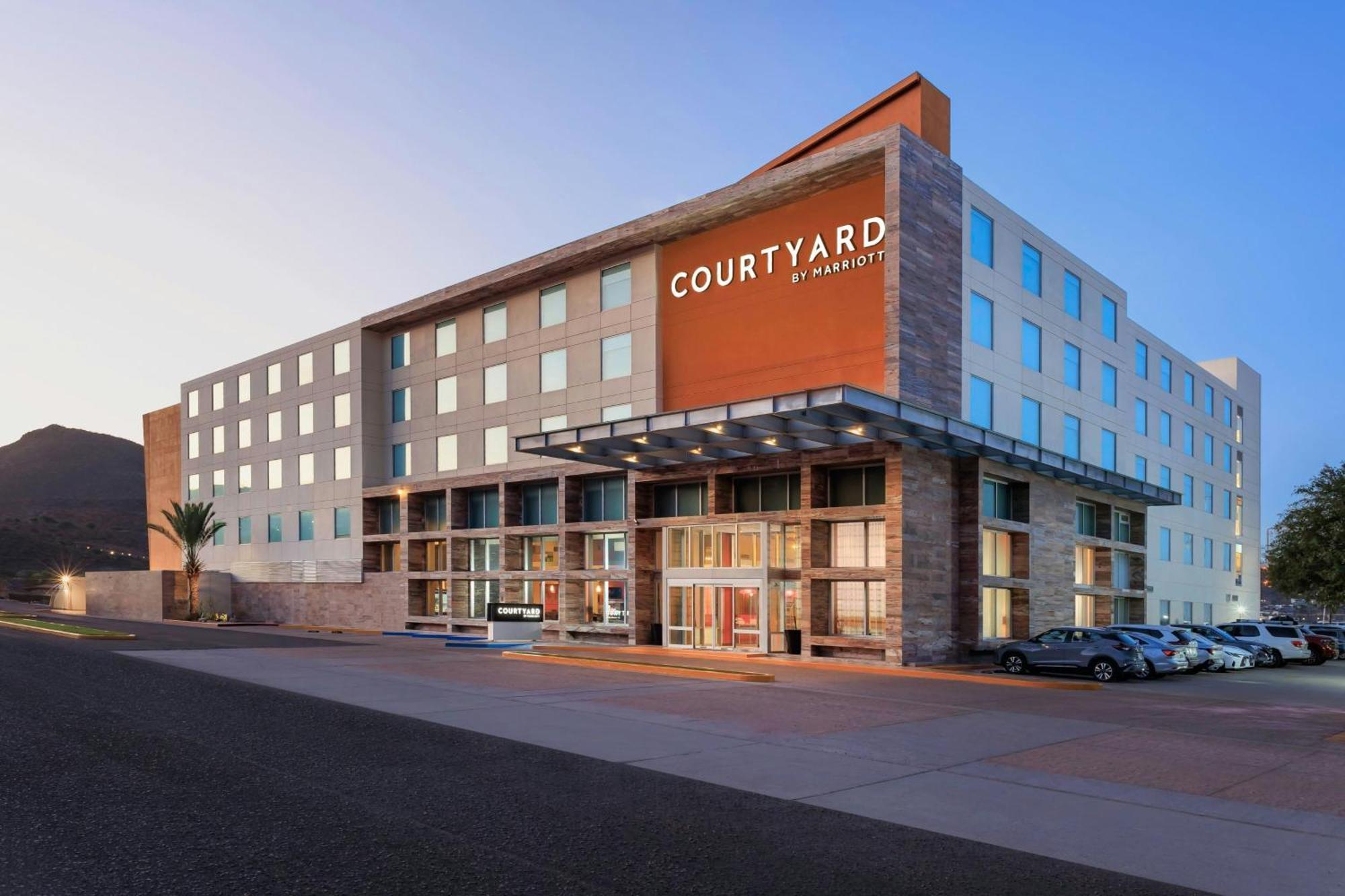 Courtyard By Marriott La Paz Baja California Sur Hotel Bagian luar foto
